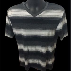 V neck T-Shirt size Medium in good condition